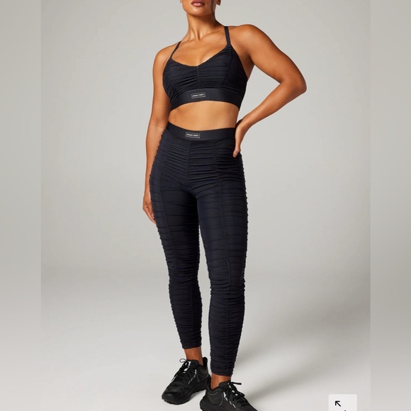 Savage X Fenty Pants - Savage X Fenty Sport RUCHE HOUR HIGH-WAIST MESH LEGGING